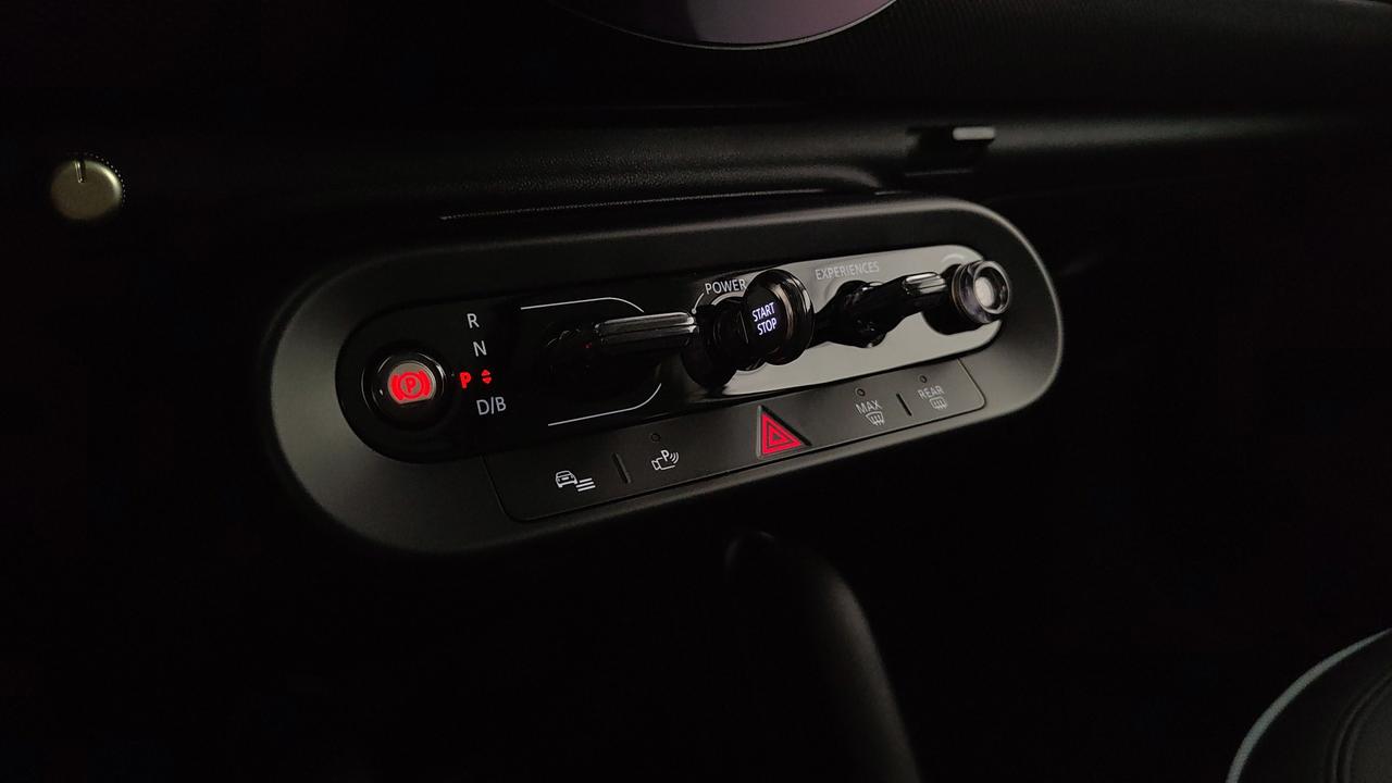 MINI Mini Cooper J01 - Mini Cooper SE Favoured