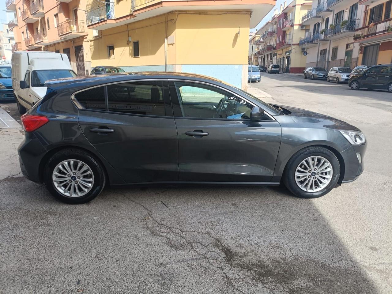 Ford Focus 1.5 ECOBLUE 120CV 5P TITANIUM