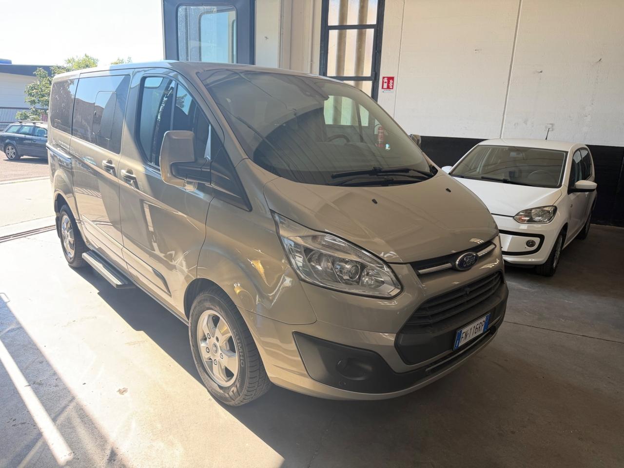 Ford Tourneo Custom 310 2.0 TDCi 130CV PC Titanium