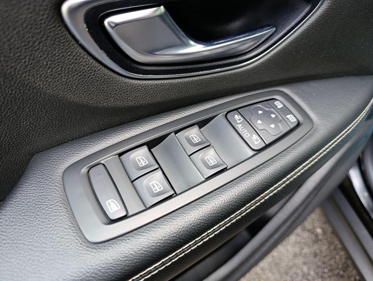 Renault Scenic 1.5 dci energy Intens 110cv edc