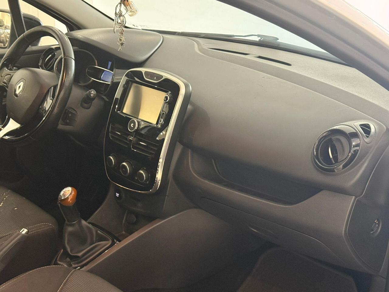Renault Clio BENZINA/GPL 1.2 75CV 5P INTENSE