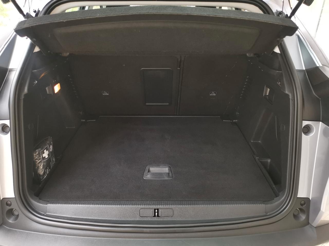 Peugeot 3008 BlueHDi 130 S&S EAT8 Active