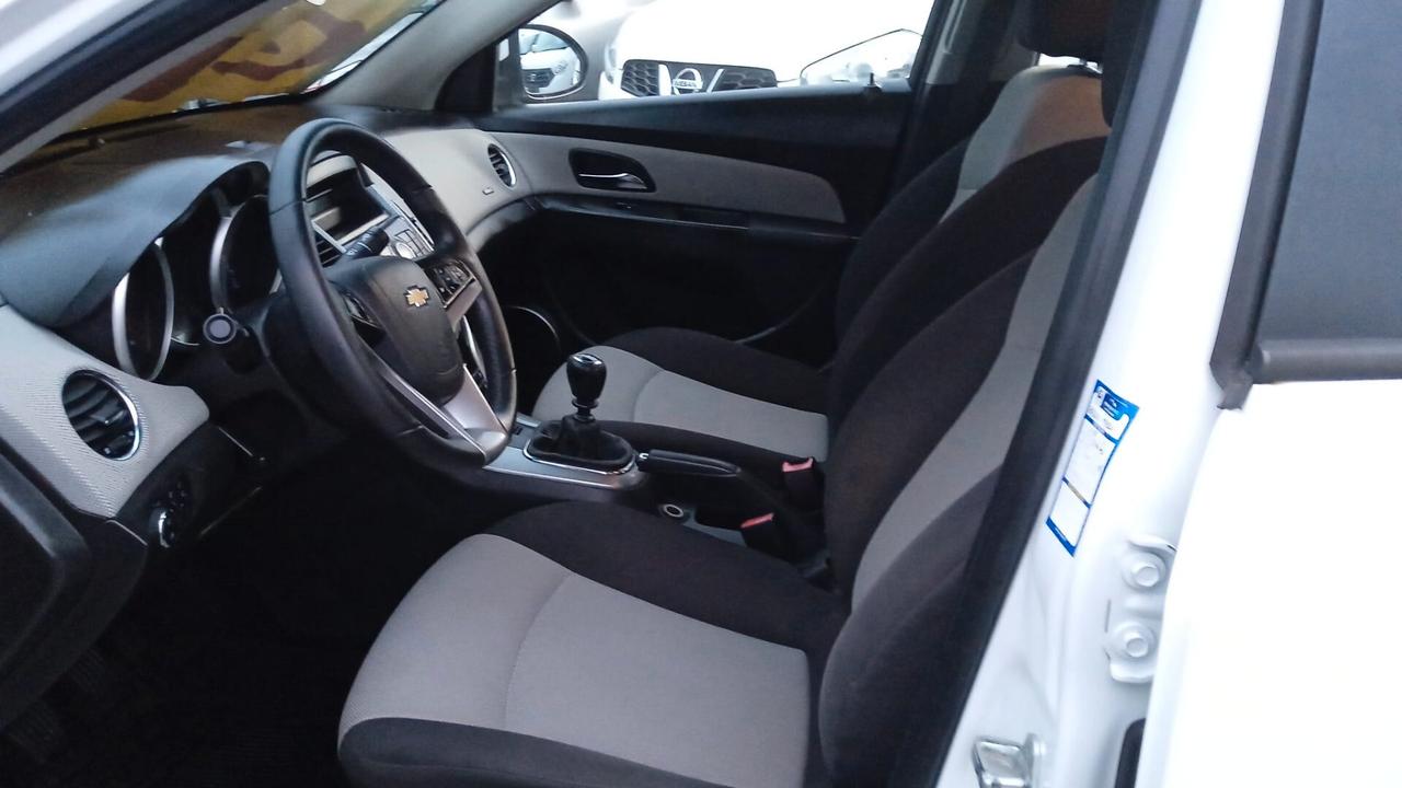 Chevrolet Cruze 1.8 gpl