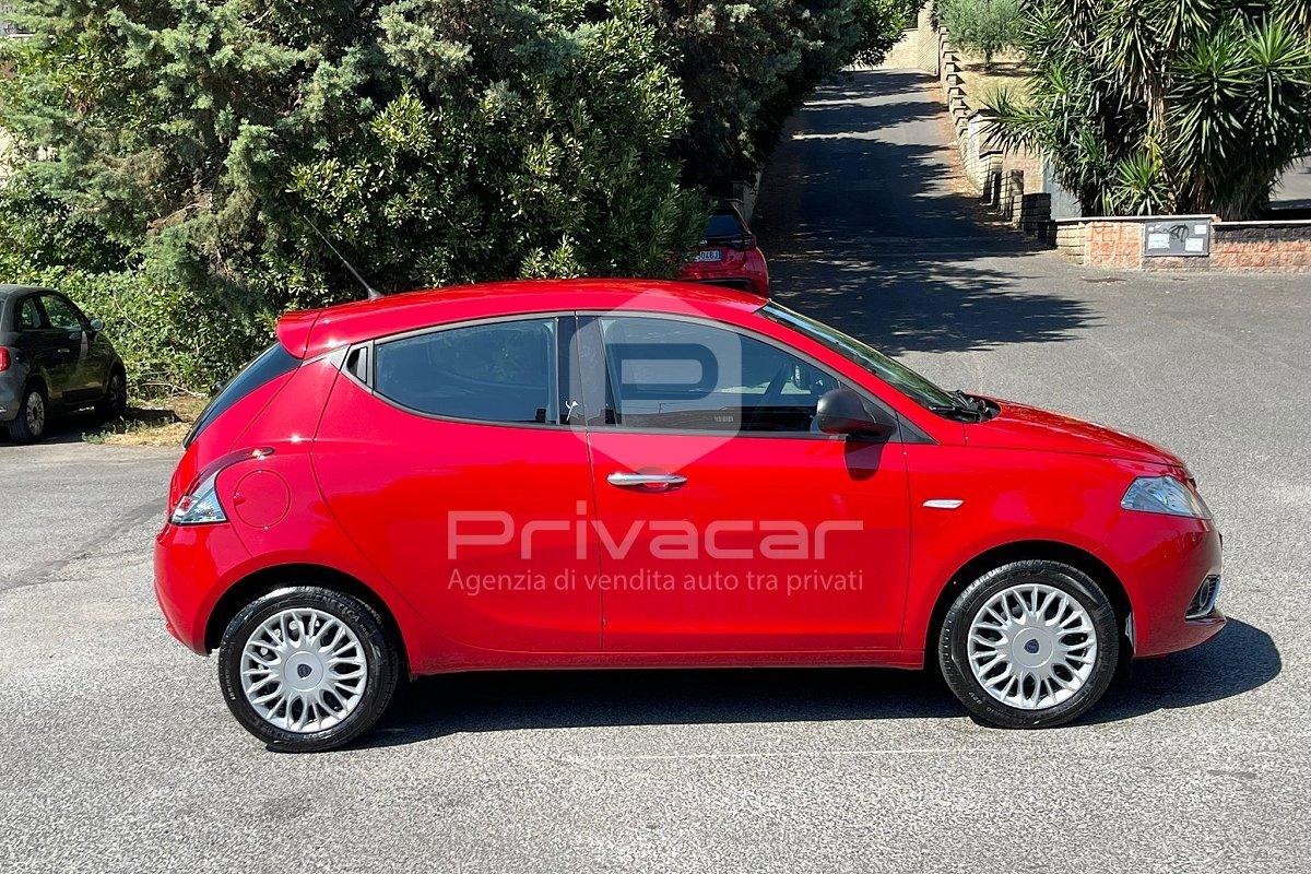 LANCIA Ypsilon 1.2 69 CV 5 porte Silver