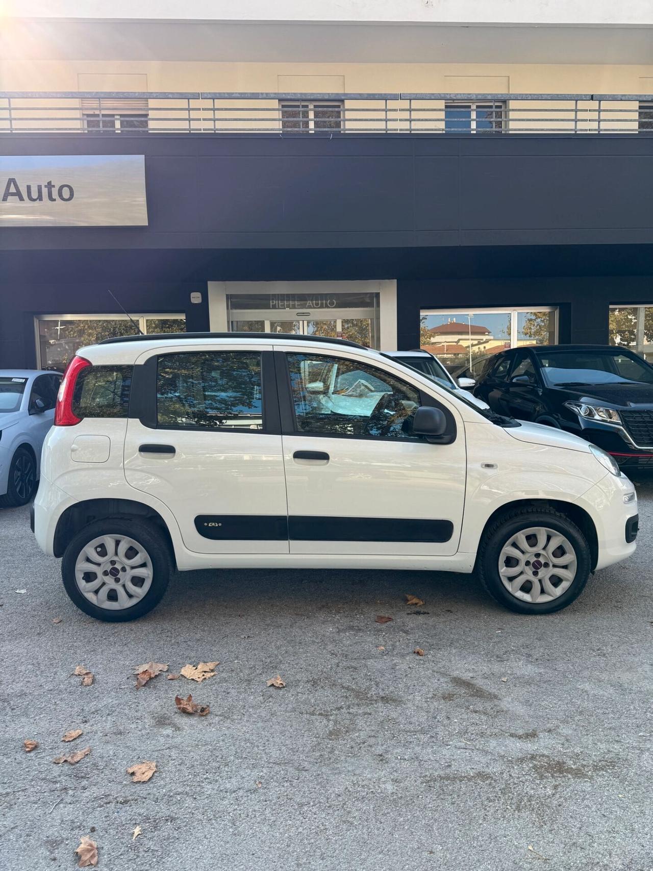 Fiat Panda 0.9 TwinAir Turbo Natural Power Lounge