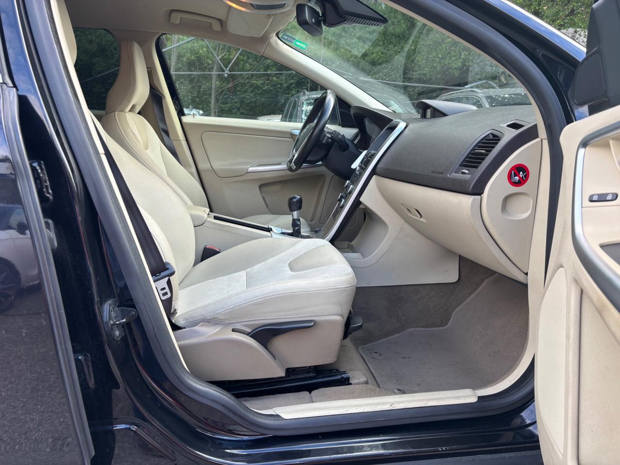 Volvo XC 60 D5 AWD Momentum