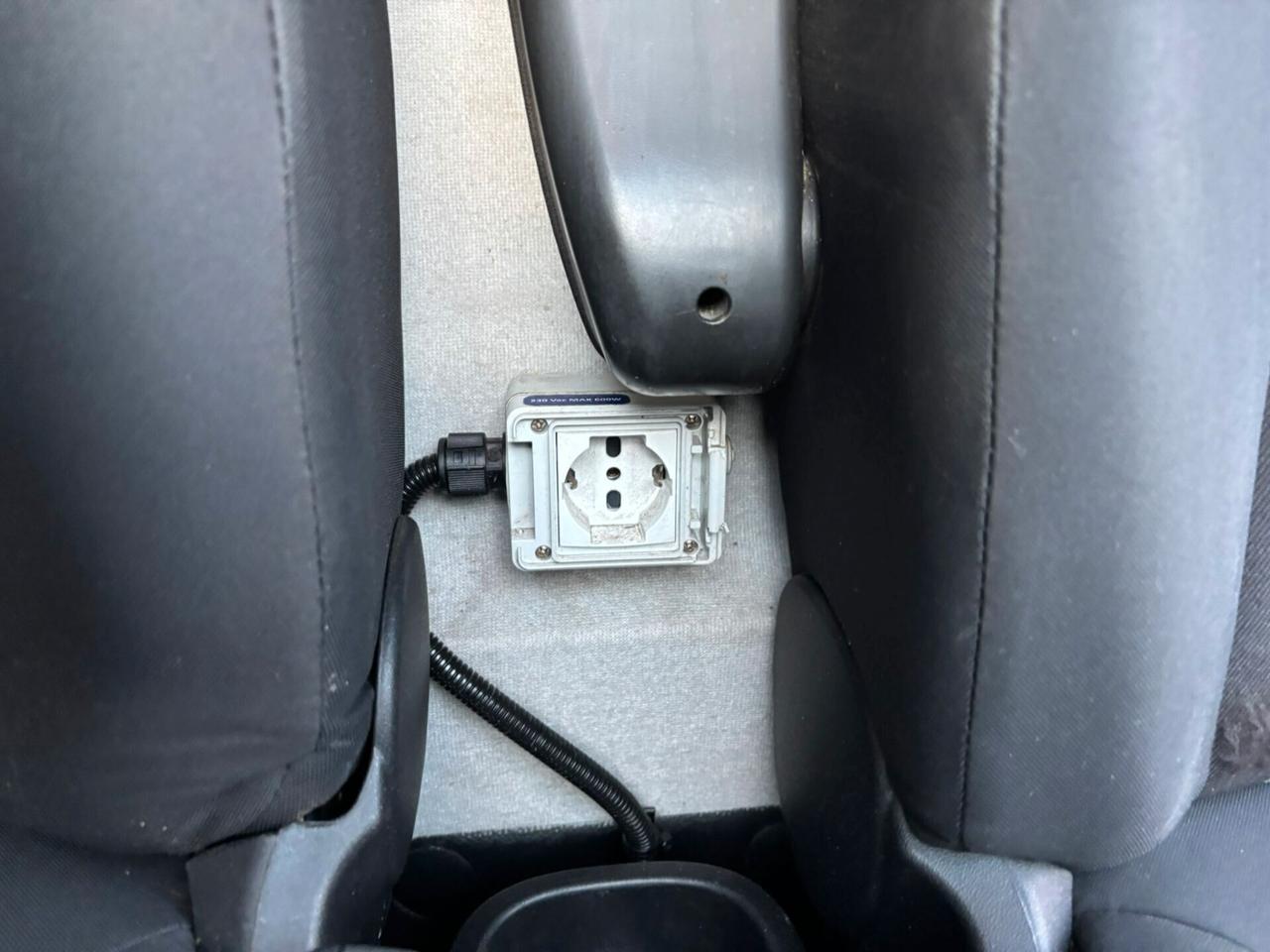 Fiat Fiorino 1.3 MJT ADVENTURE 95CV
