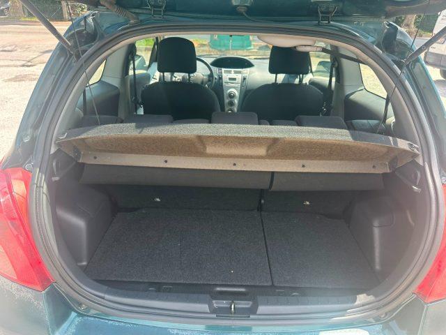 TOYOTA Yaris 1.0 3 porte Sol