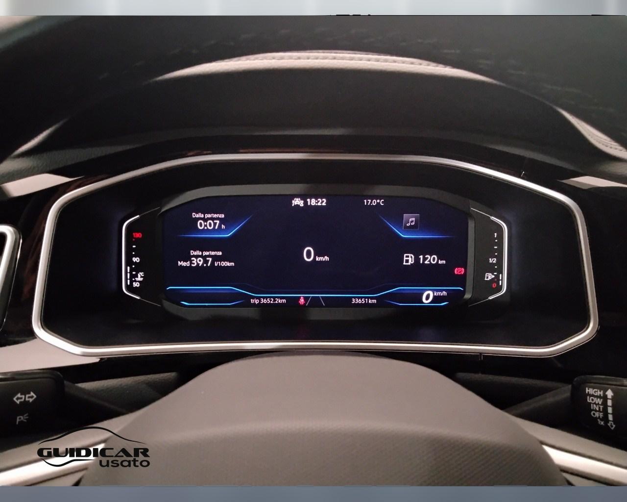 VOLKSWAGEN T-Roc I 2022 - T-Roc 1.0 tsi R-Line 110cv
