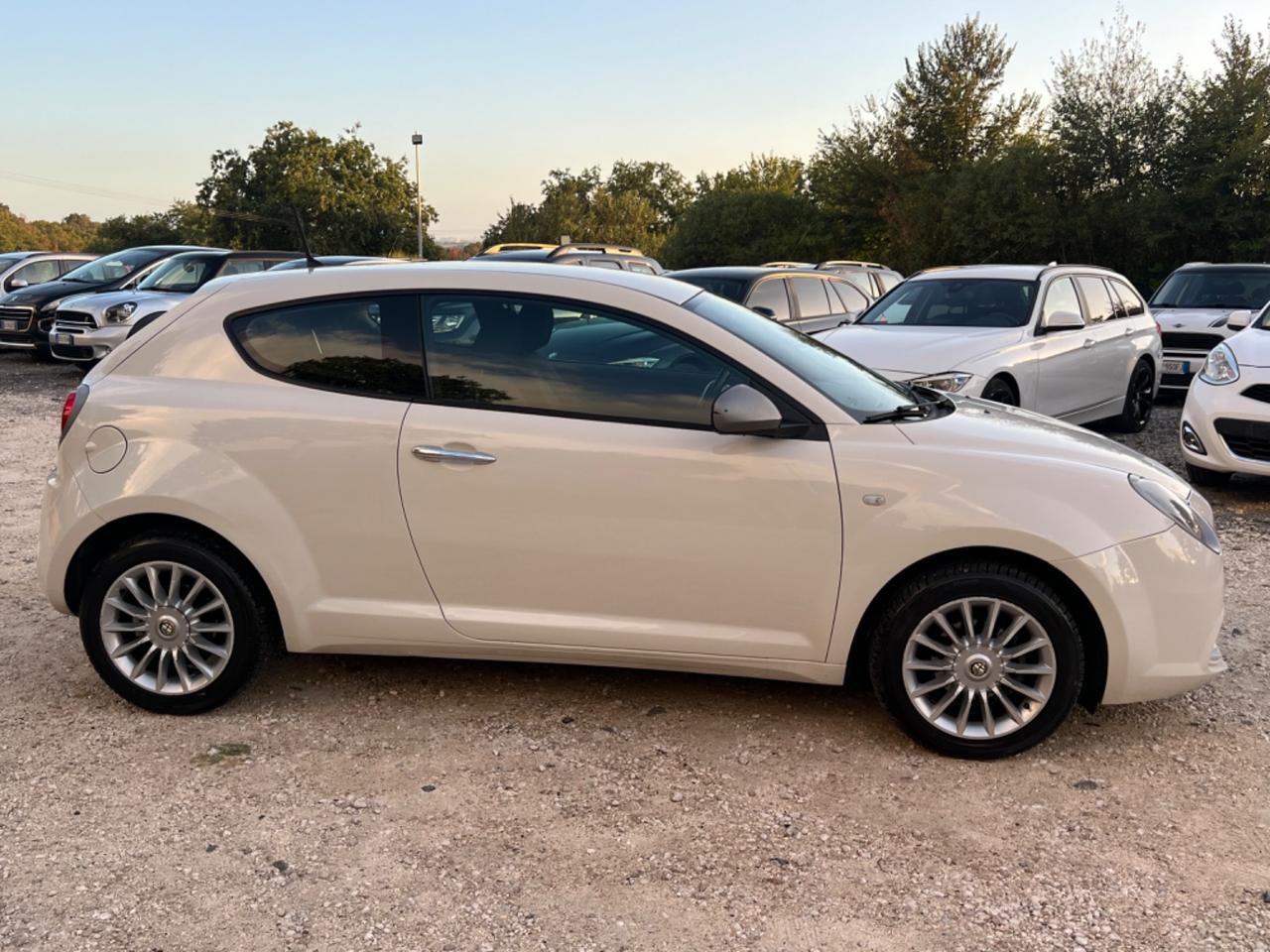 Alfa Romeo MiTo 1.4 70 CV NEOPATENTATI PERMUTEB