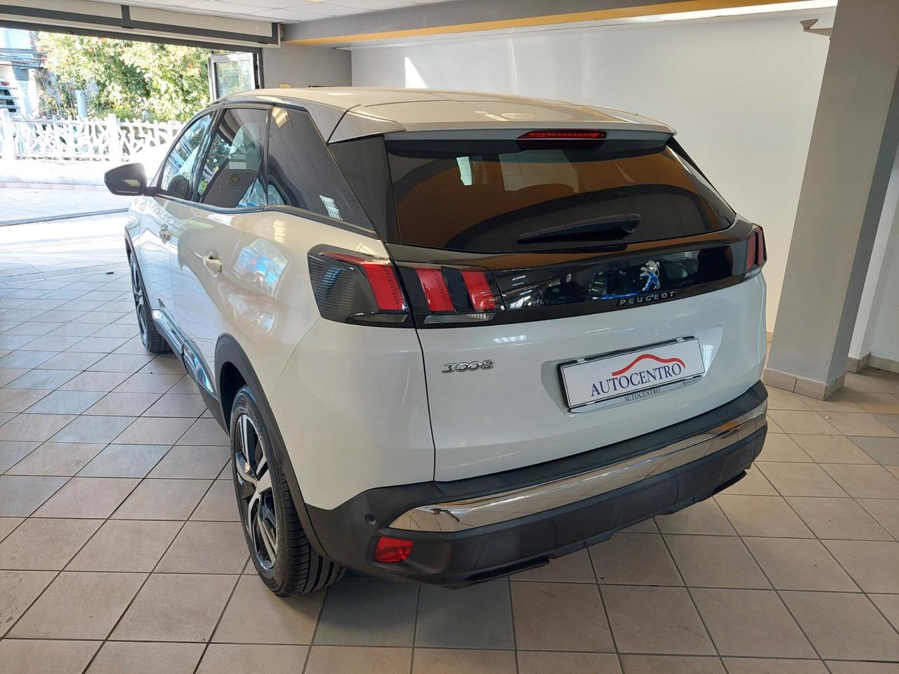 Peugeot 3008 BlueHDi 130 S&S Allure