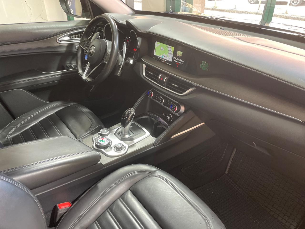 Alfa Romeo Stelvio 2.2 Turbodiesel 210 CV AT8 Q4 Executive