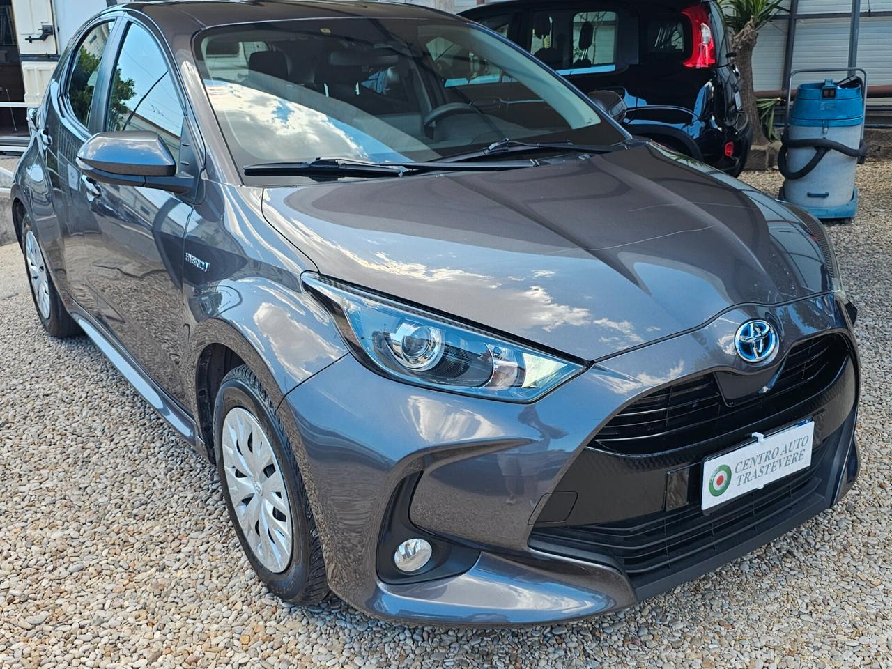 Toyota Yaris 1.5 Hybrid 5 porte Business