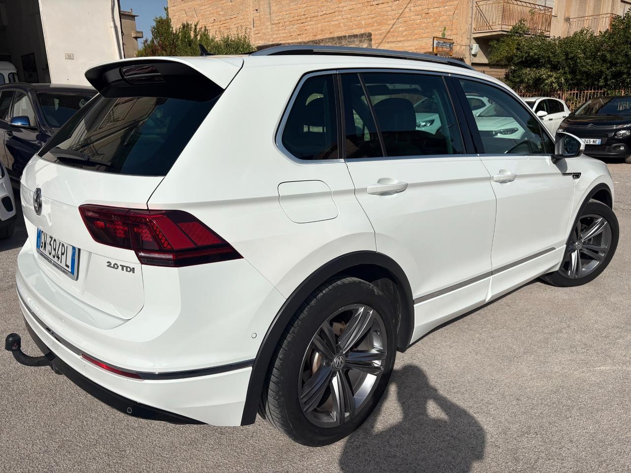 Volkswagen Tiguan 2.0 TDI SCR DSG R-LINE