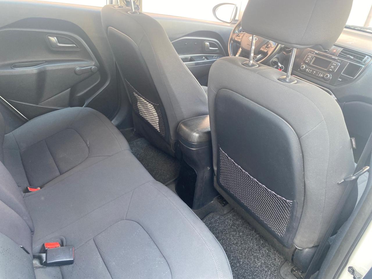 Kia Rio 1.1 CRDi 5p. Cool neopatentati