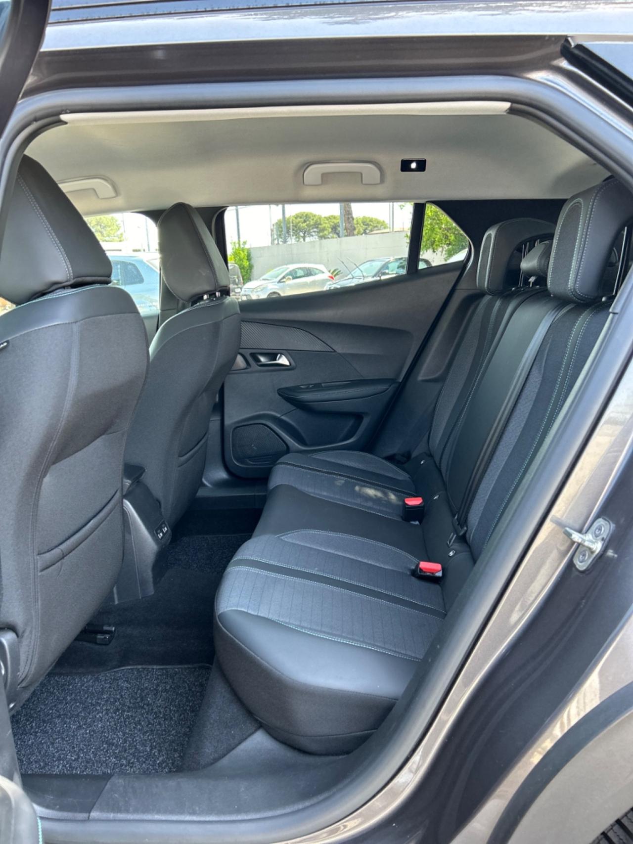 Peugeot 2008 BlueHDi 110cv Allure