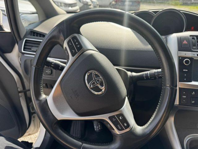 TOYOTA Verso 1.6 D-4D Active