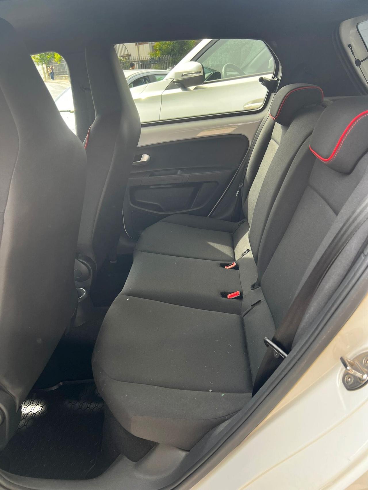 Seat Mii 1.0 5 porte FR Line NEOPATENTATI
