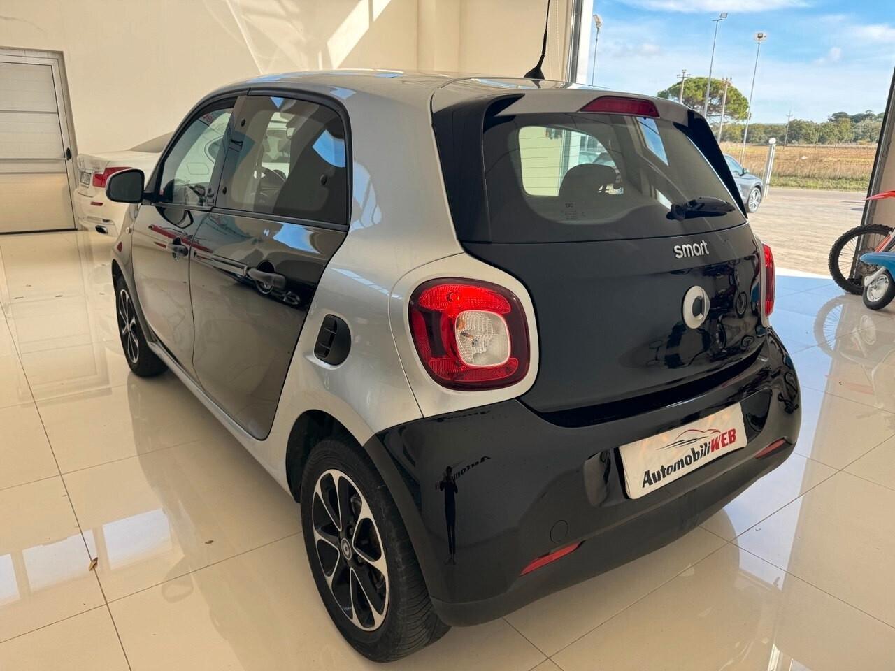 Smart ForFour 60 1.0 Black Passion