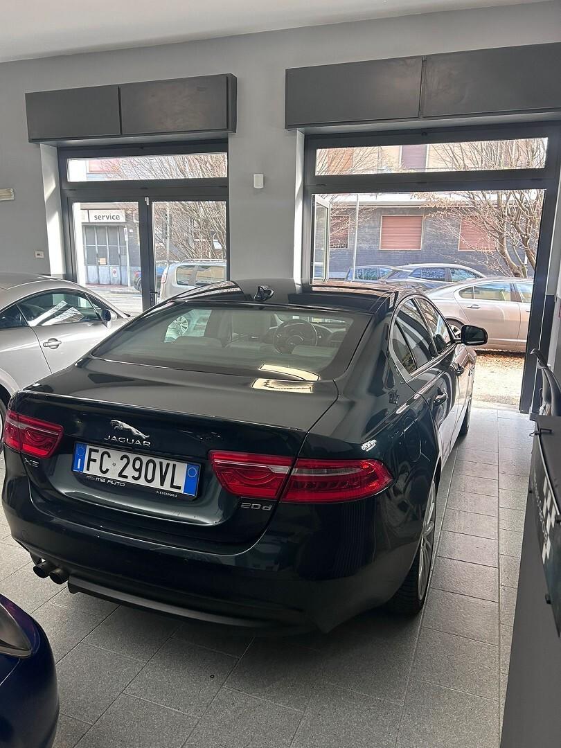 Jaguar XE full optional