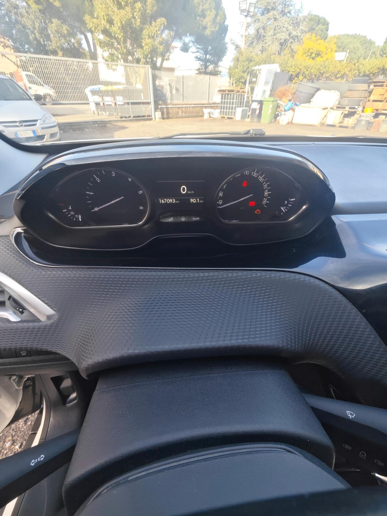 Peugeot 2008 BlueHDi 120 S&S Allure