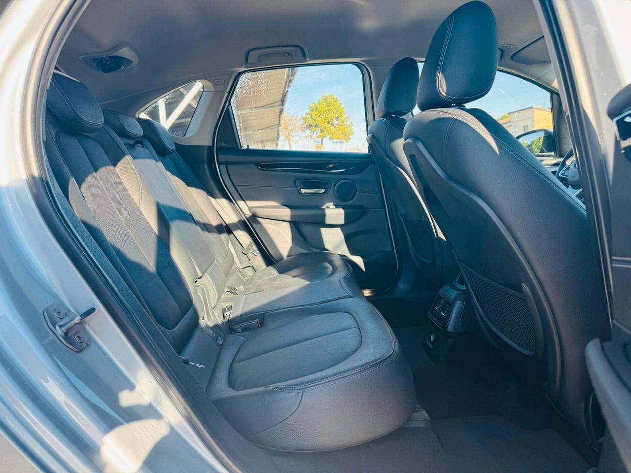 Bmw 2er Active Tourer 218d Luxury