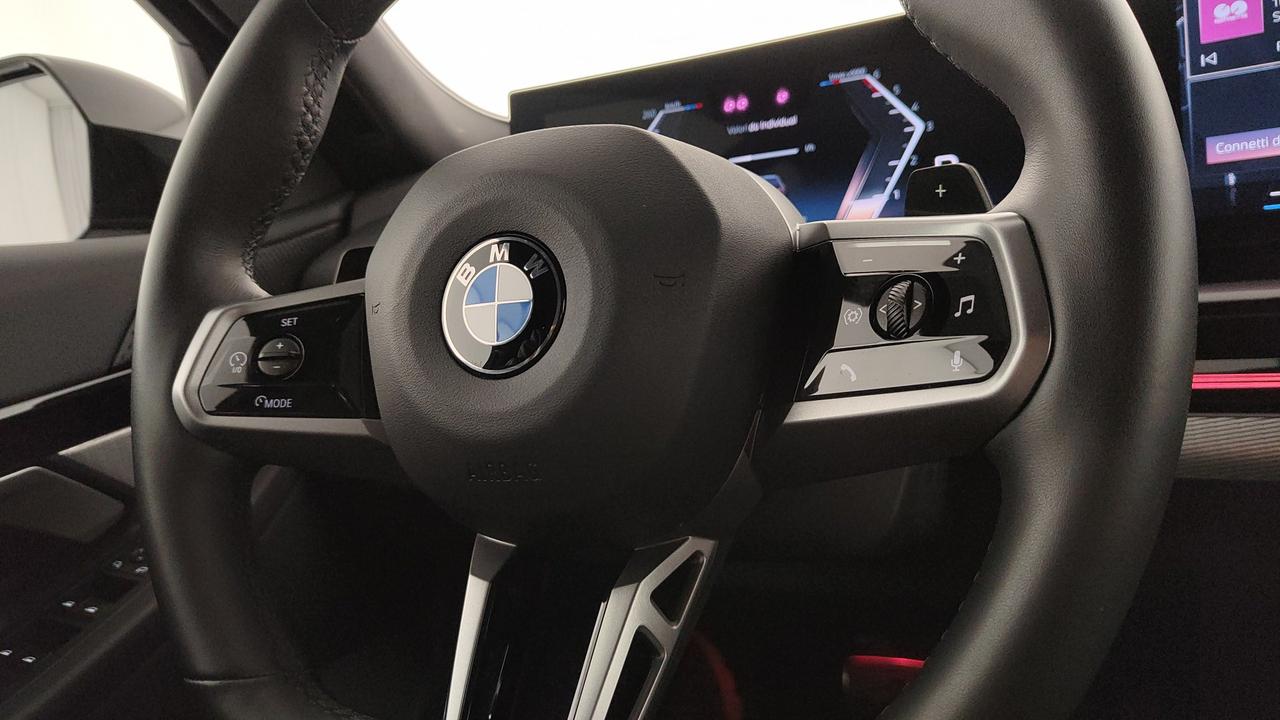 BMW Serie 5 G61 2024 Touring - 520d Touring 48V xdrive MSport Pro auto