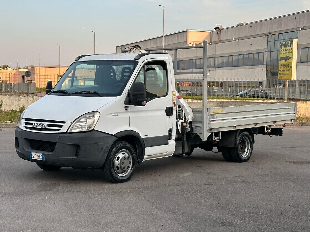 IVECO DAILY 35C12 CON GRU BONFIGLIOLI P35 SUPER PREZZO!