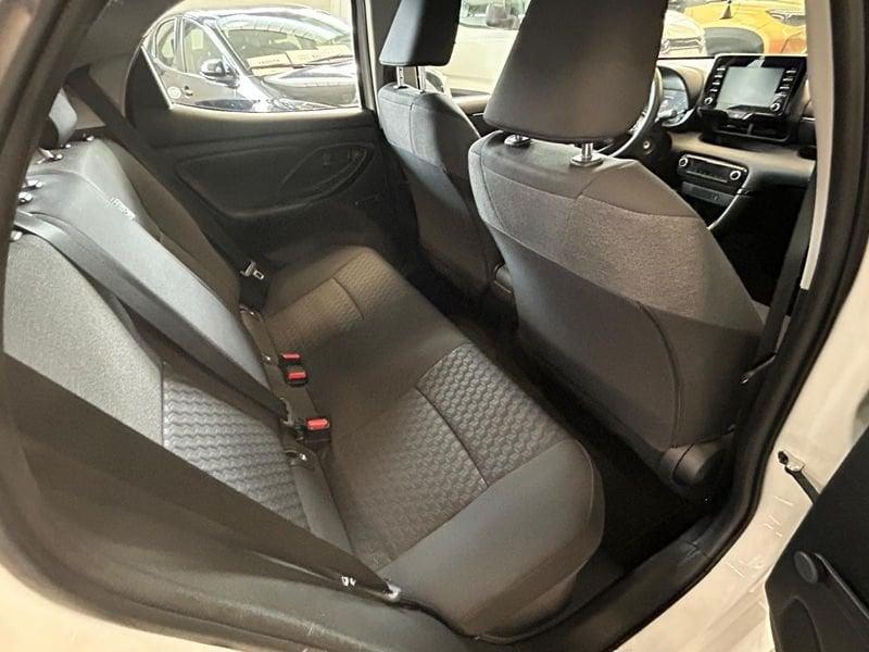 Toyota Yaris Hybrid Active MY22