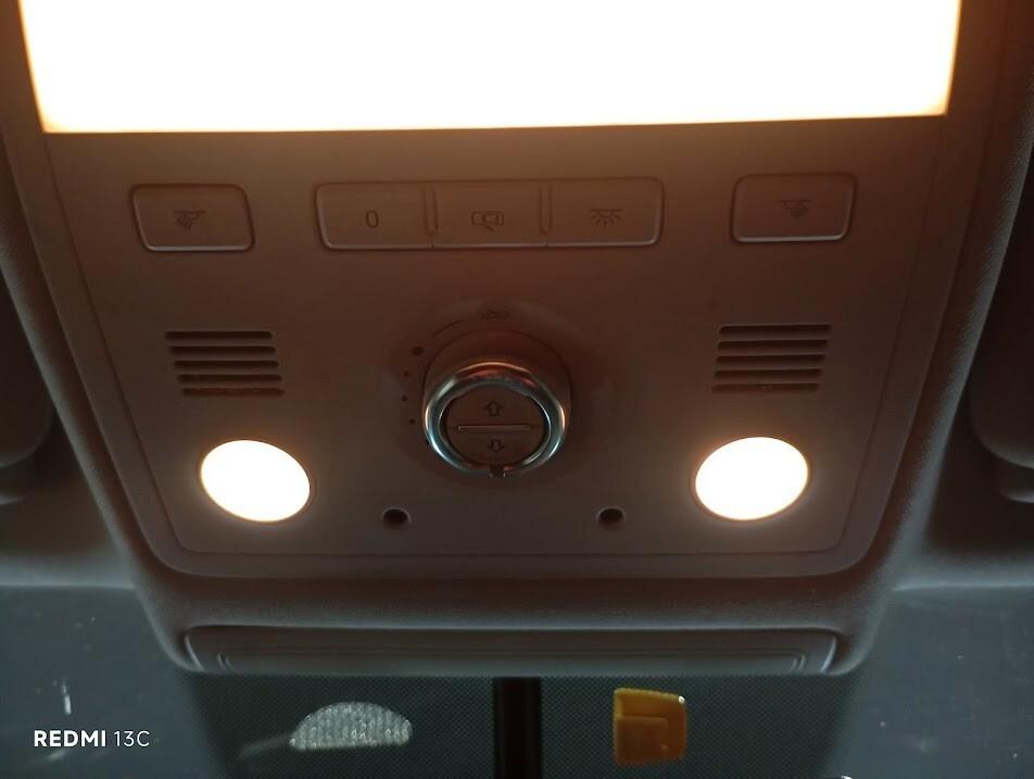 VOLKSWAGEN TOUAREG DEL 2014 4X4 AUTOMATICA 250 CV