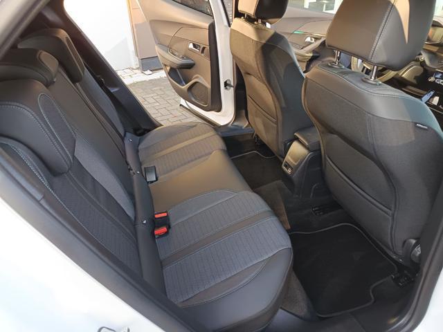 PEUGEOT 2008 BlueHDi 110 S&S Allure