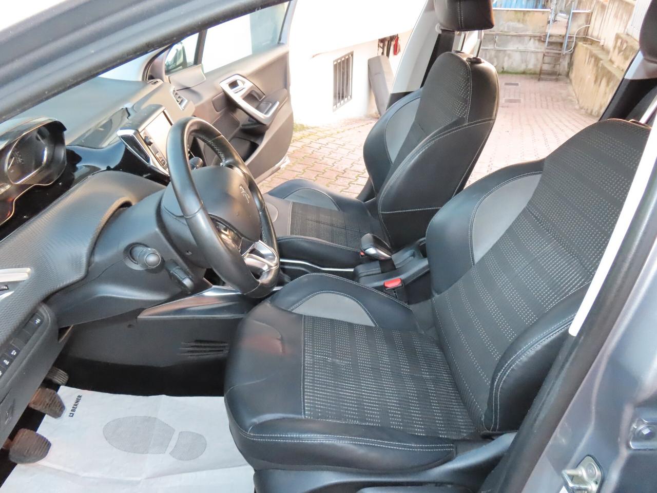 Peugeot 2008 1.6 e-HDi 92 CV Allure KM CERTIF