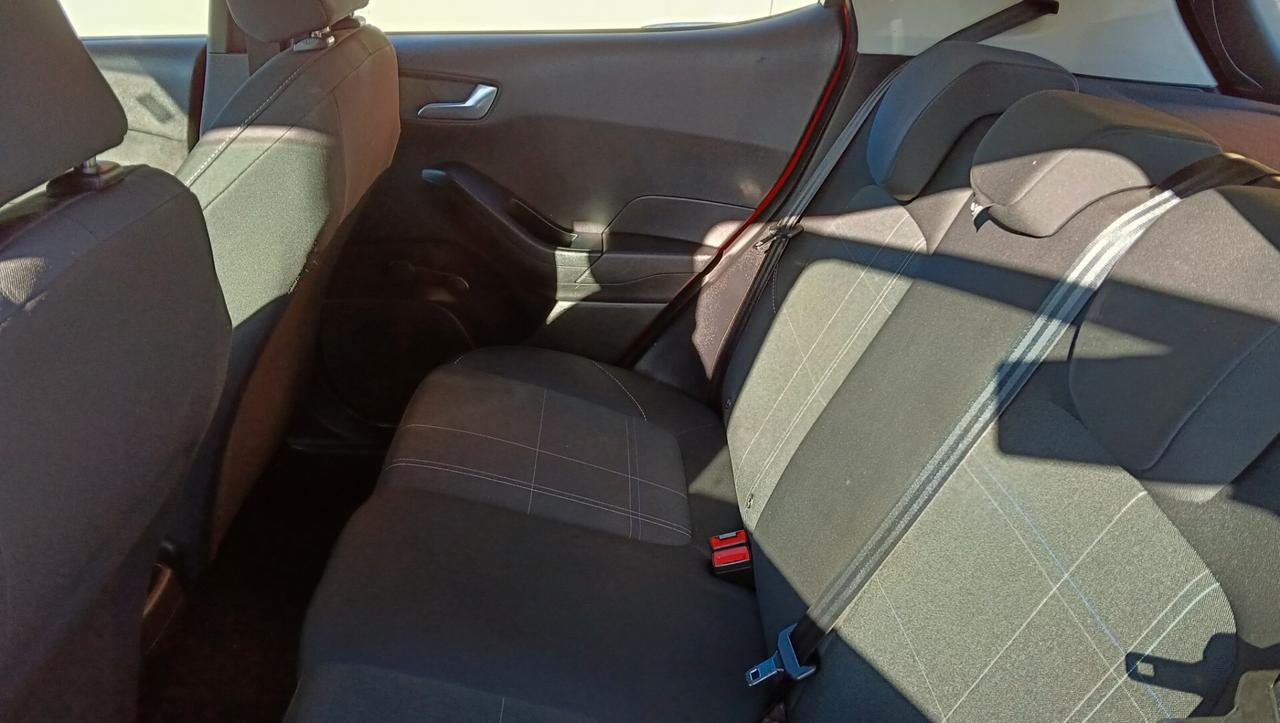 FORD FIESTA 1.1 B/GPL-GANCIO TRAINO