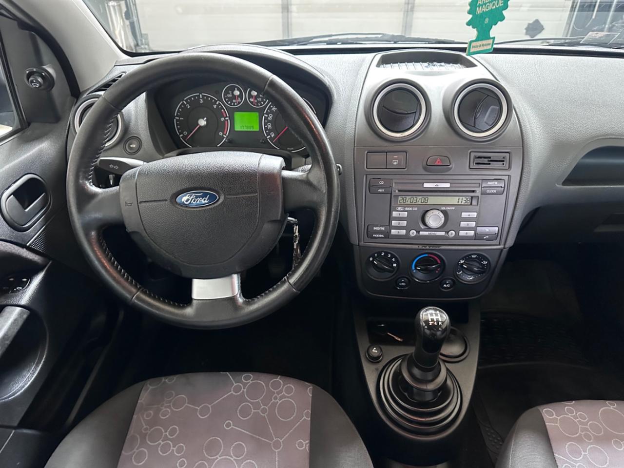 Ford Fiesta 1.4 TDCi 5p. Titanium