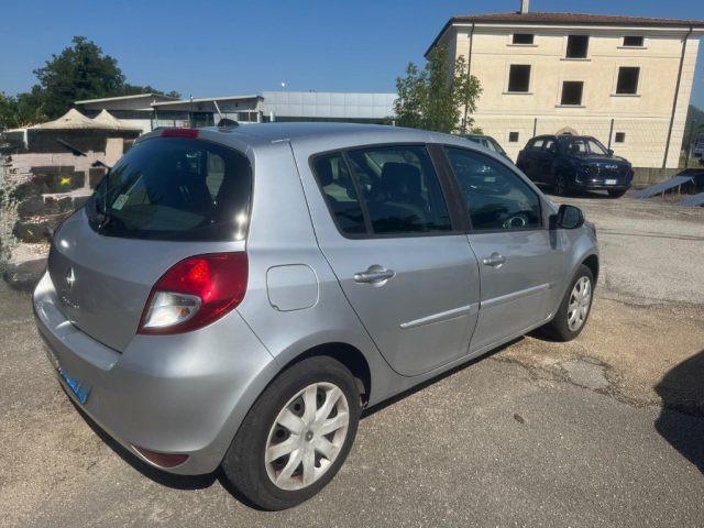RENAULT Clio 1.2 16V 5 porte Confort