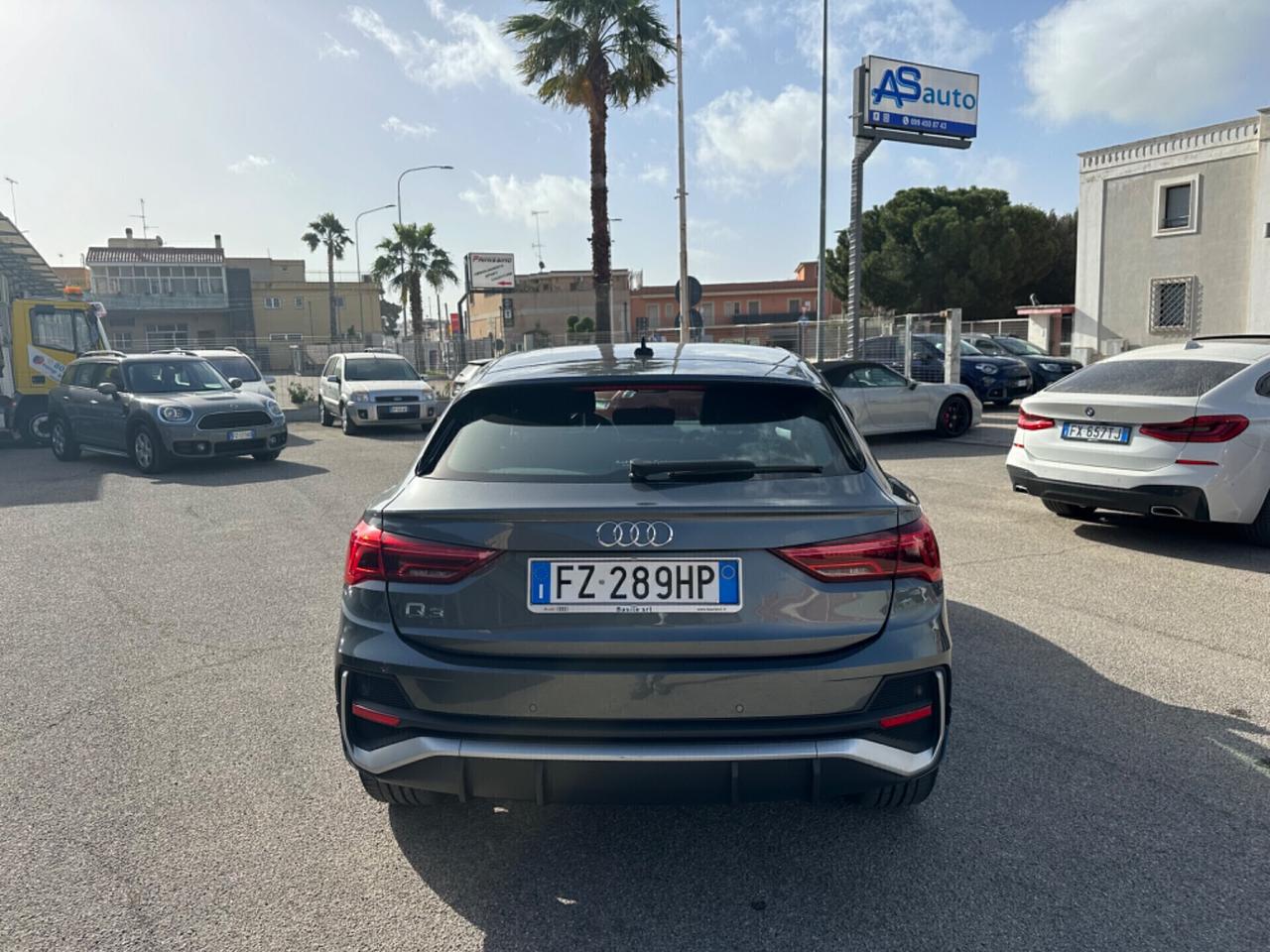 Audi Q3 35 TDI quattro S tronic Business