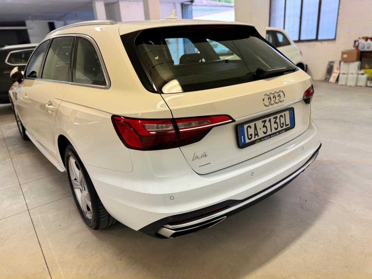 Audi A4 Avant 30 TDI/136 CV S tronic Business Advanced