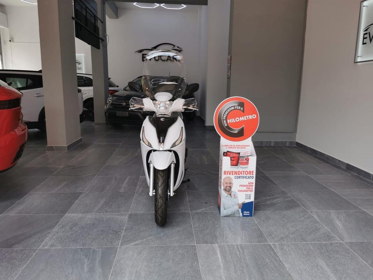 Kymco People S 125 S200