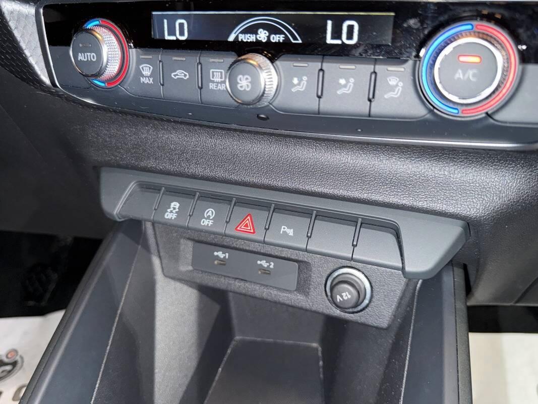 Audi A1 25 1.0 tfsi Con VIRTUAL COCKPIT