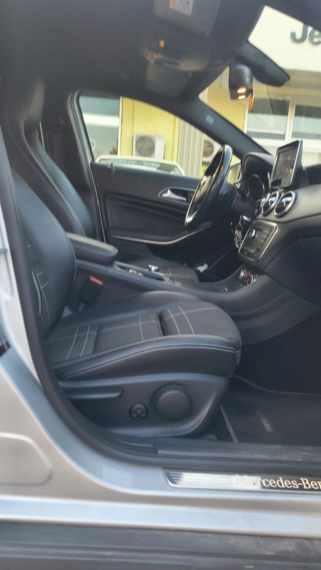 Mercedes-benz GLA 200 d Automatic 4Matic Business