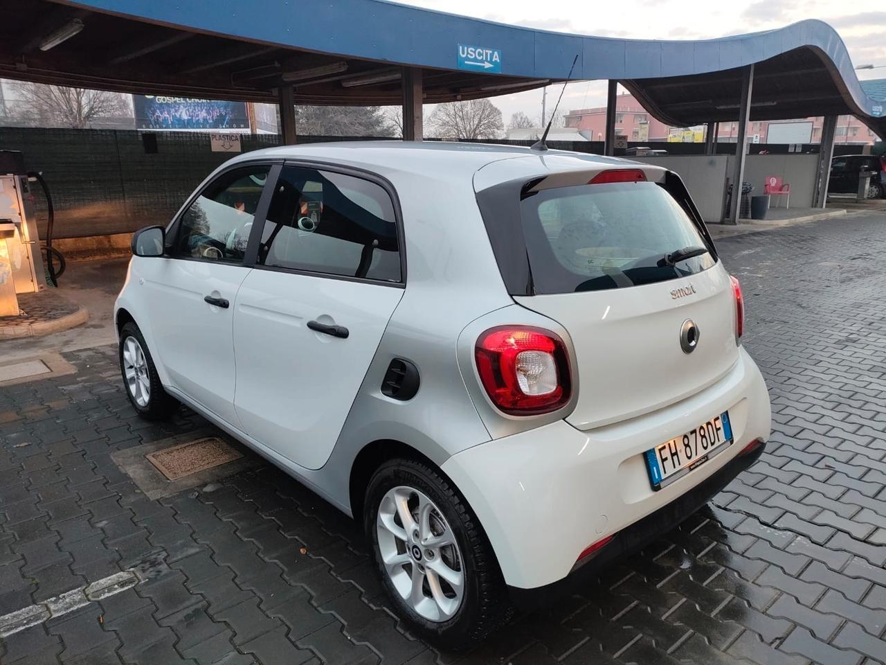 Smart ForFour 70 1.0 Youngster