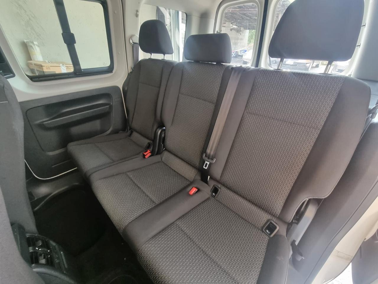 Volkswagen Caddy 2.0 TDI 102 CV DSG Trendline