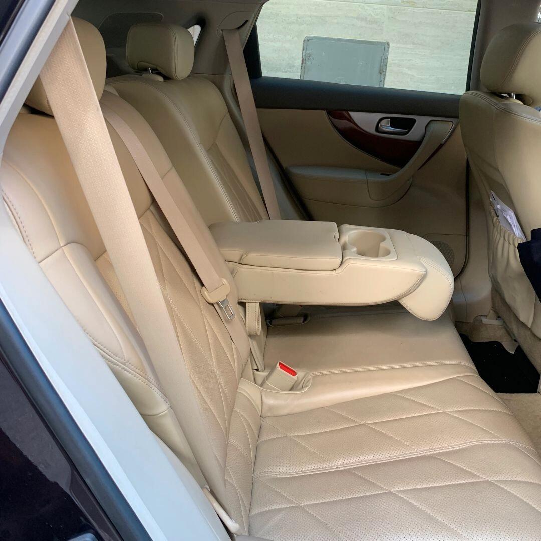 Infiniti QX70 3.0 diesel V6 AT GT Premium