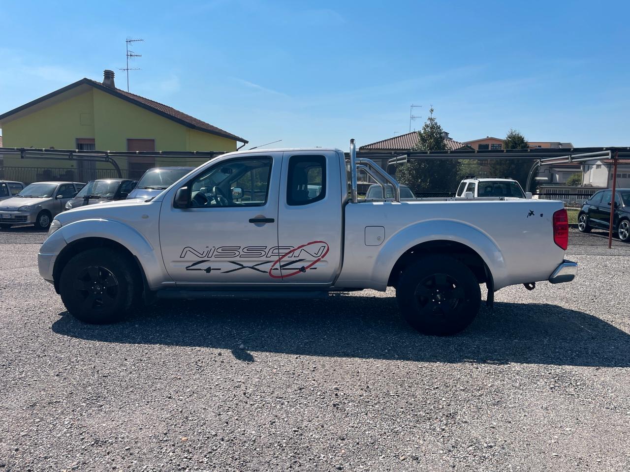 Nissan Navara 2.5 dCi 2 porte King Cab SE