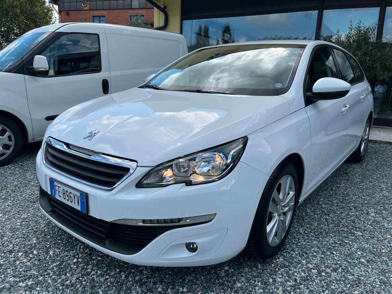 Peugeot 308 BlueHDi 120 S&S SW Bus km 89916