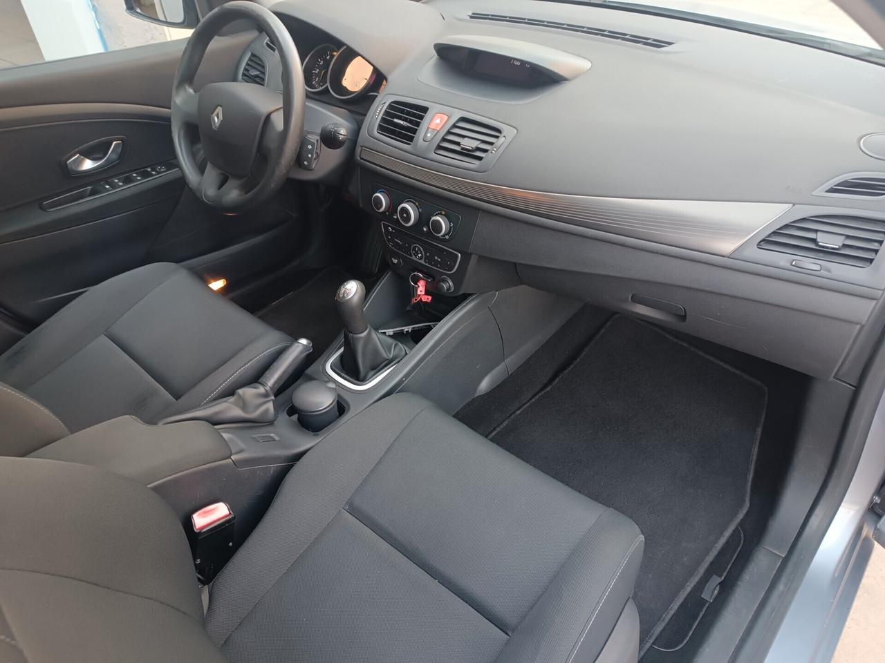 Renault Megane 1.5 diesel garanzia