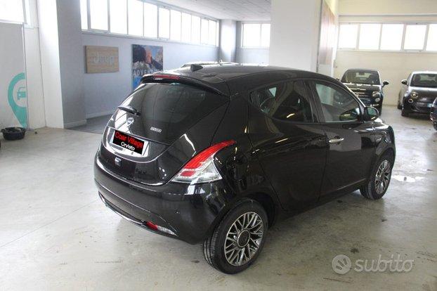 LANCIA Ypsilon 1.0 FireFly 5 porte S&S Hybrid Go