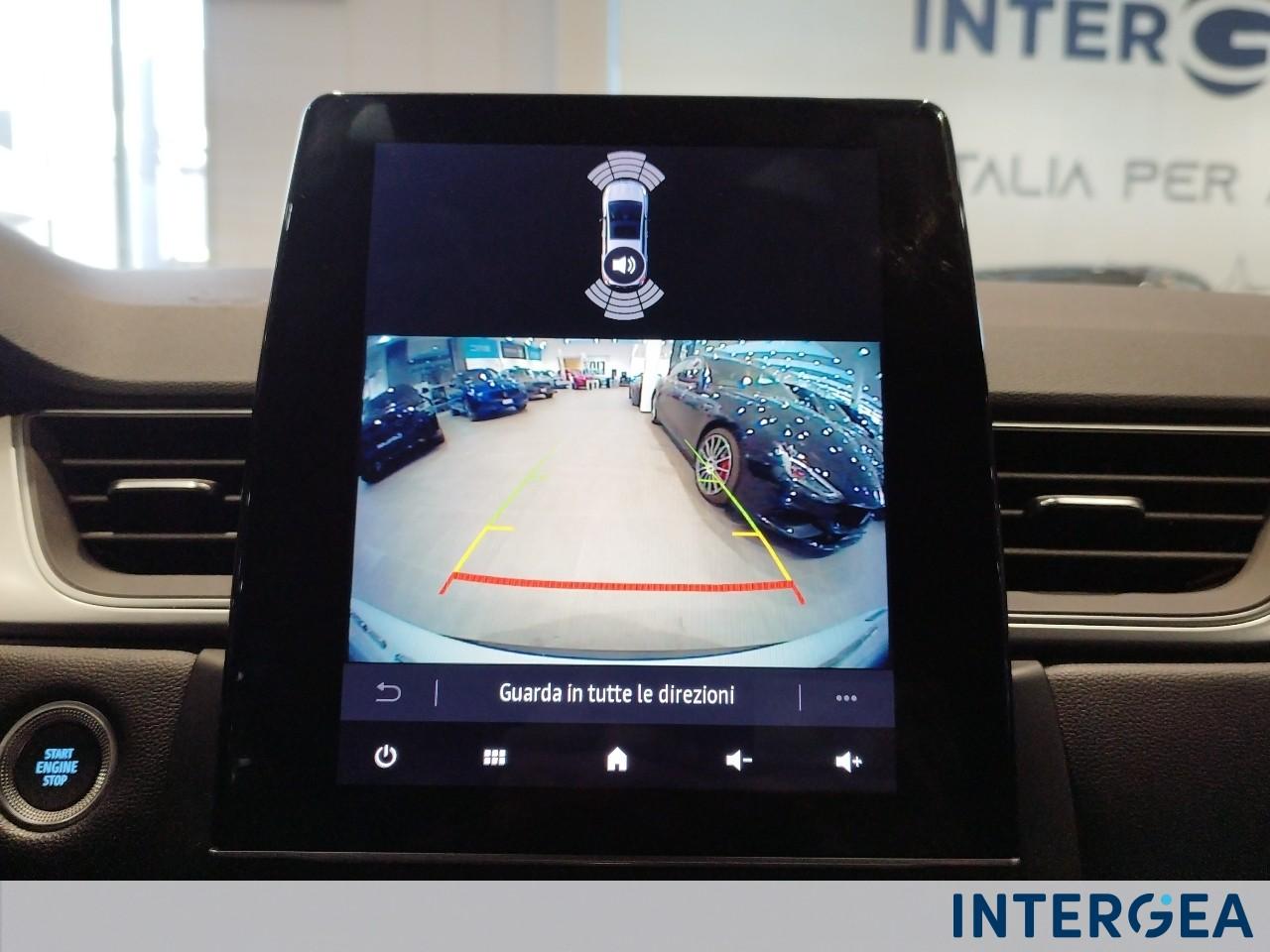 RENAULT Captur 1.6 E-Tech hybrid Intens 145cv auto