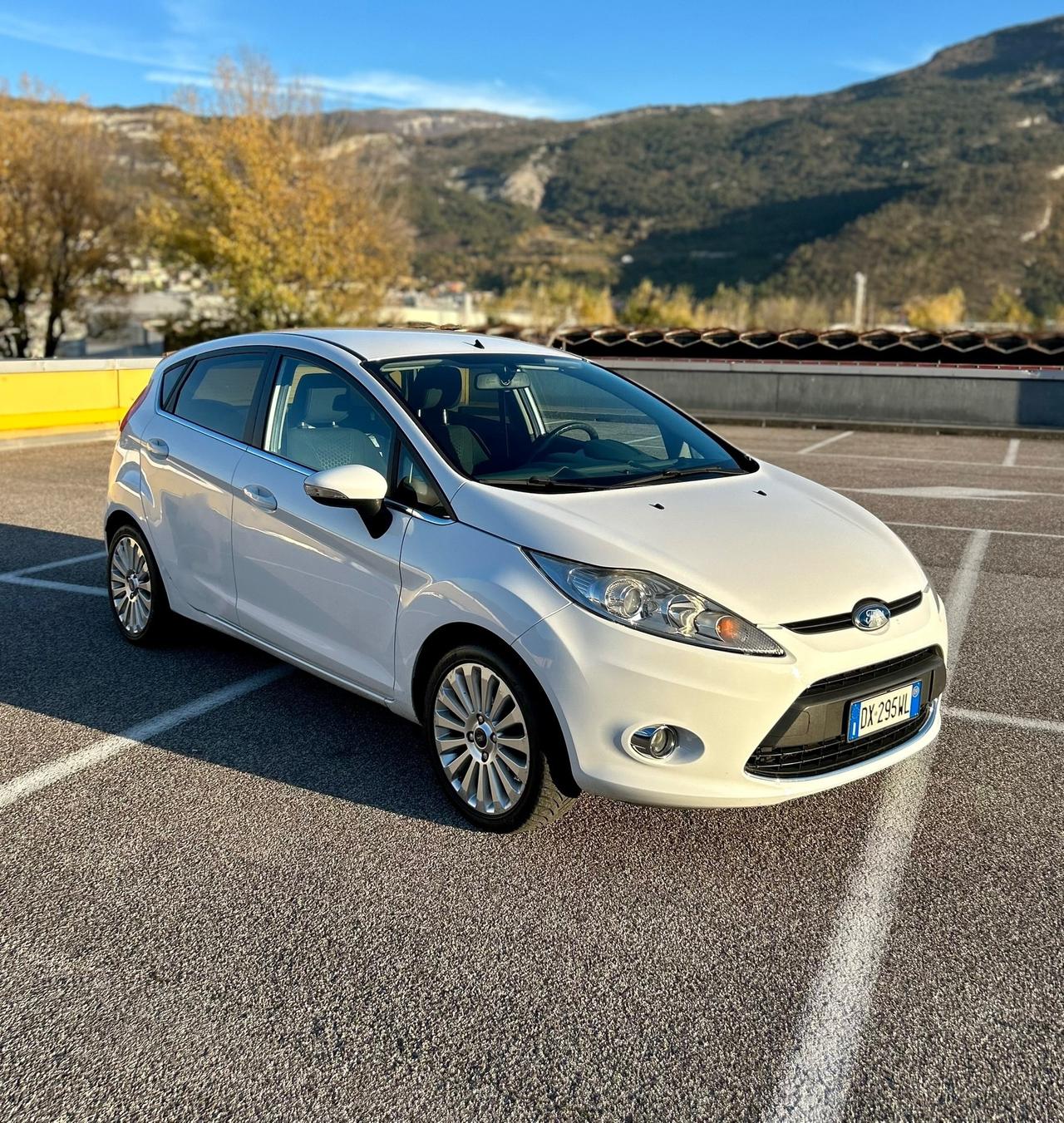 Ford Fiesta 1.4 TDCi 5p. Titanium Neopatentati