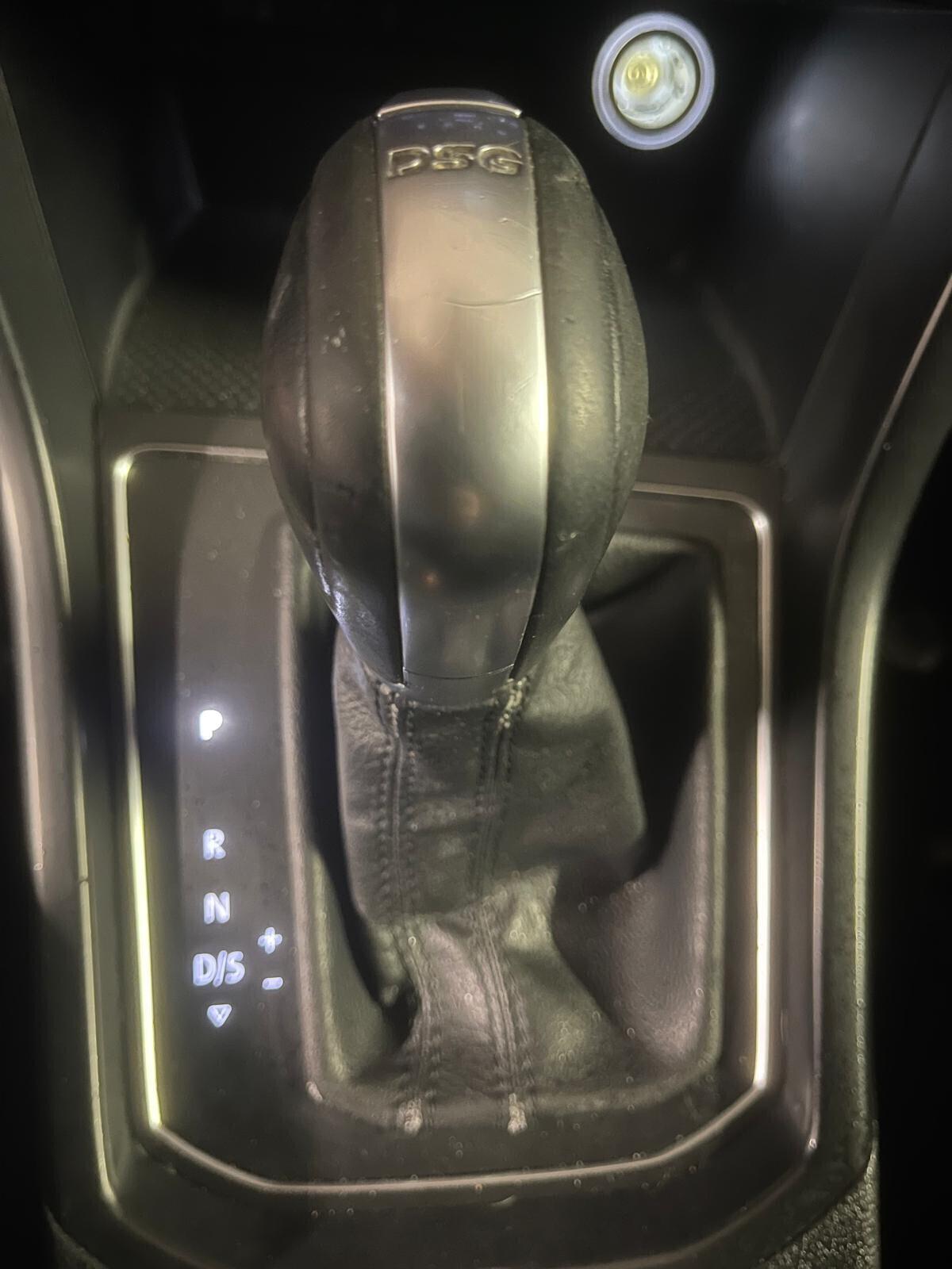 Volkswagen Touran 1.6 TDI 115 CV SCR DSG Executive BlueMotion Tech.